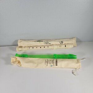 Yamaha Recorders YRS-24B Soprano Off White, Green Includes Drawstring Bags 5/6